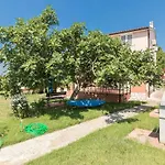 Apartments-anna Pensionat