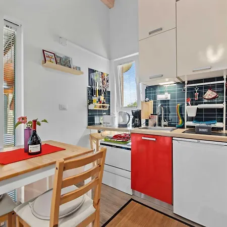 Apartments-anna Guest house