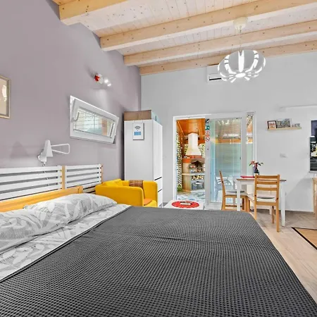 Apartments-anna Guest house