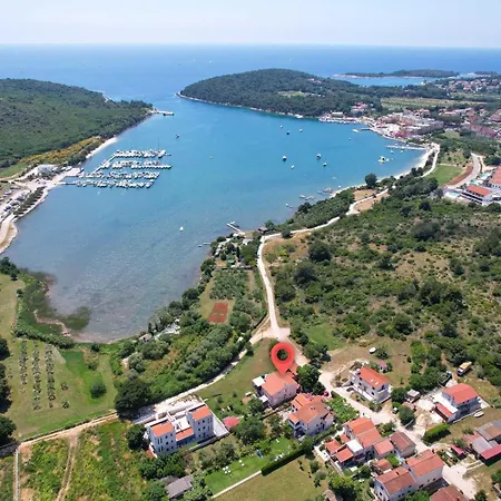 Apartments-anna Pensionat Banjole