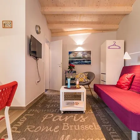 Apartments-anna Guest house