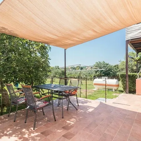 Πανσιόν Apartments-anna 3*