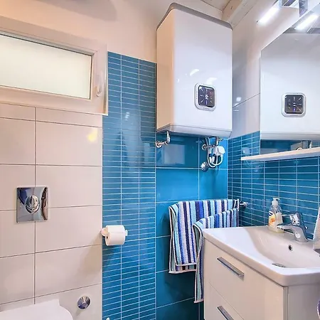 Pensionat Apartments-anna Banjole