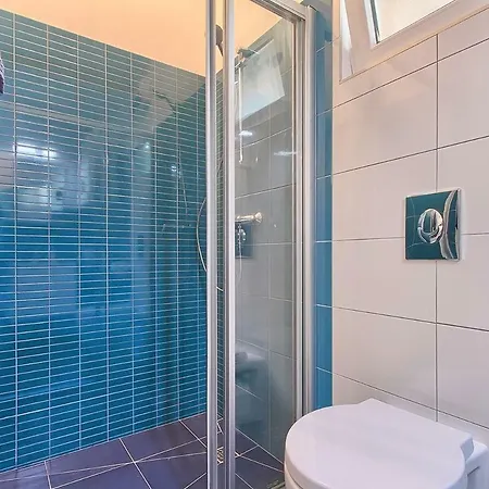 Apartments-anna Banjole