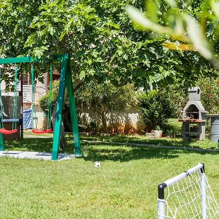 Apartments-anna 3*