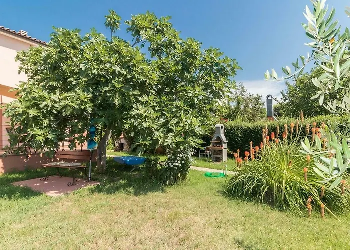 Apartments-anna Banjole