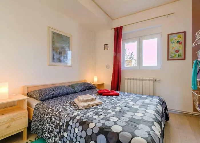 Pensión Apartments-anna 3*