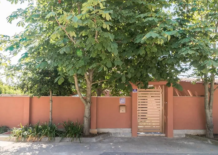 Apartments-anna 3* Banjole
