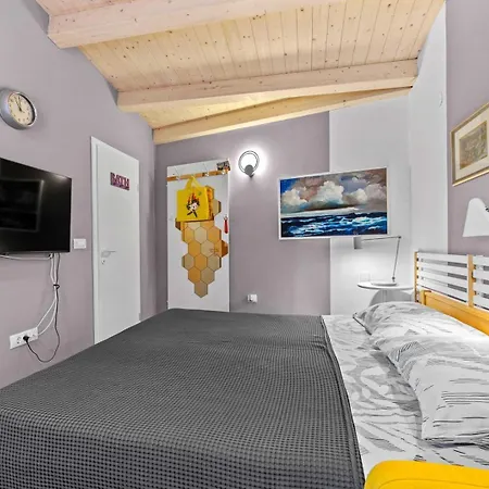 Apartments-anna 3* Banjole