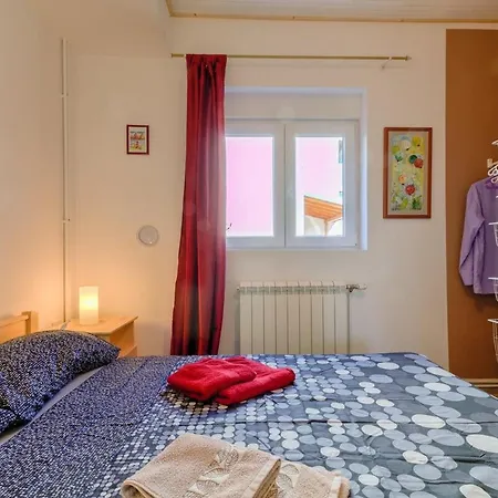 Apartments-anna Gasthuis Banjole