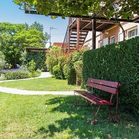 Apartments-anna Banjole